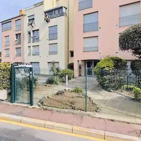Rénové Cap D'agde, Quartier Du Môle, 4 Personnes - Fr-1-249-454 Apartment *